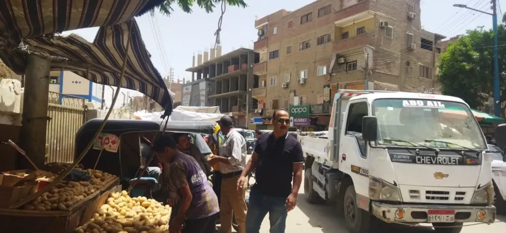 محافظ أسيوط: حملة مكبرة لإزالة إشغالات وتعديات شارع 23 يوليو