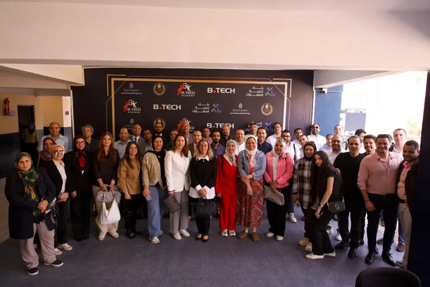 مدرسة بى تك للتكنولوجيا التطبيقية تقدم تعليم متطور للطلاب وتوفر فرص عمل للخريجين
