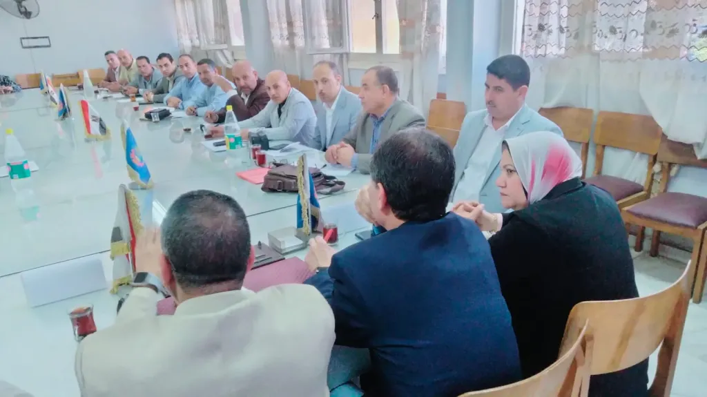 اجتماع ثلاثى	الرى والزراعة والإصلاح الزراعى لوضع ضوابط لزراعة الأرز بالبحيرة