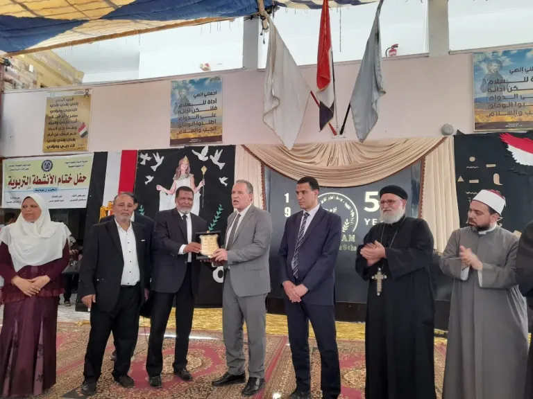 مدير تعليم أسيوط يشهد حفل ختام الأنشطة وتكريم ابطال الجمهورية من ذوى