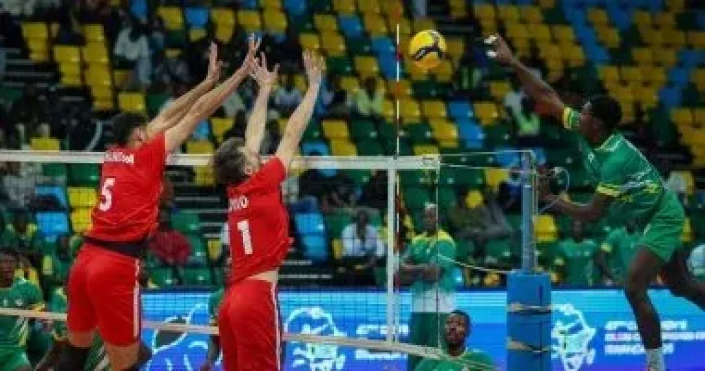 الأهلى يهزم بطل غانا فى ثمن نهائى بطولة أفريقيا لرجال الطائرة