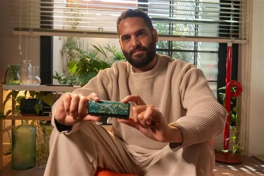 تتعاون IQOS مع الفنان المصري محمد طلايع لتقديم تجربة فنية مبتكرة