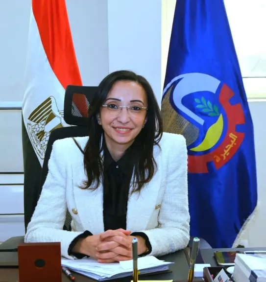 جاكلين تهنئ عمال مصر بعيدهم وتؤكد.. شركاء البناء وصنّاع المستقبل