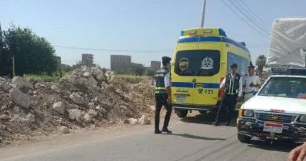 مصرع طالب وإصابة آخر فى حادث انقلاب تروسيكل بطما سوهاج