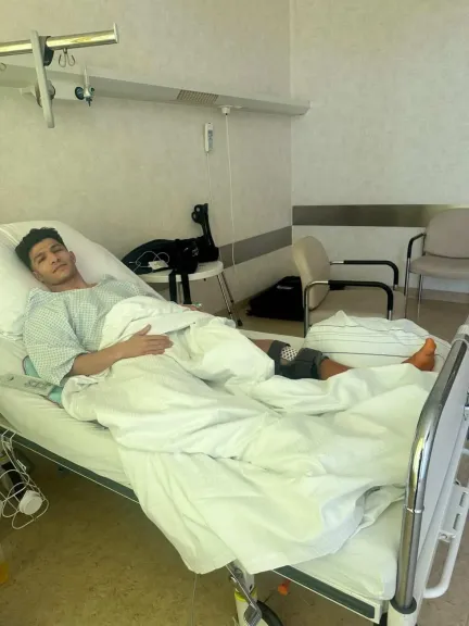 إسلام عيسي يخضع لعملية جراحية في ألمانيا .. وجهاز المنتخب يطمئن عليه