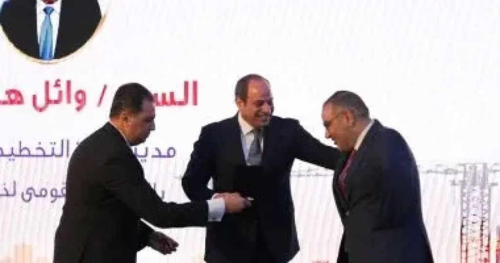 القومى للأشخاص ذوى الإعاقة يفخر بتكريم رئيس الجمهورية أحد أبنائه فى احتفالات عيد العمال