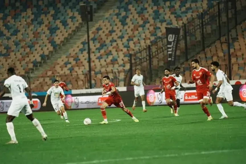 بدأ الشوط الثانى .. الأهلى يتقدم على الزمالك بثنائية نظيفة فى قمة الكرة المصرية
