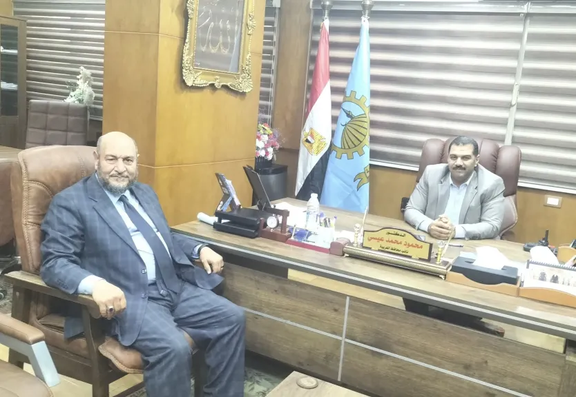 الكاتب الصحفى محمود الشاذلى يكتب : مبروك للأسكندريه الدكتور محمود عيسى الفخر للإداره المحليه .