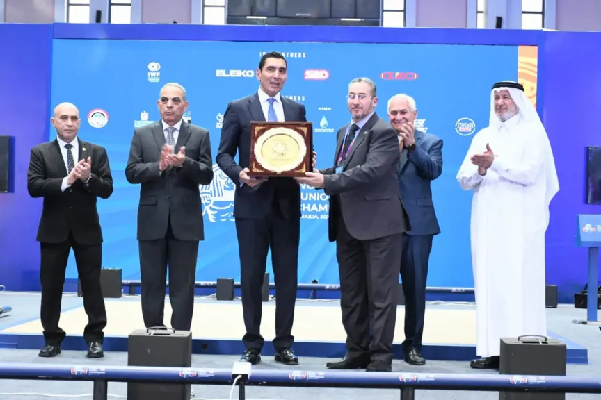 وزير الشباب والرياضة يفتتح بطولة العالم لرفع الأثقال للناشئين والناشئات بالإسماعيلية بمشاركة 54 دولة
