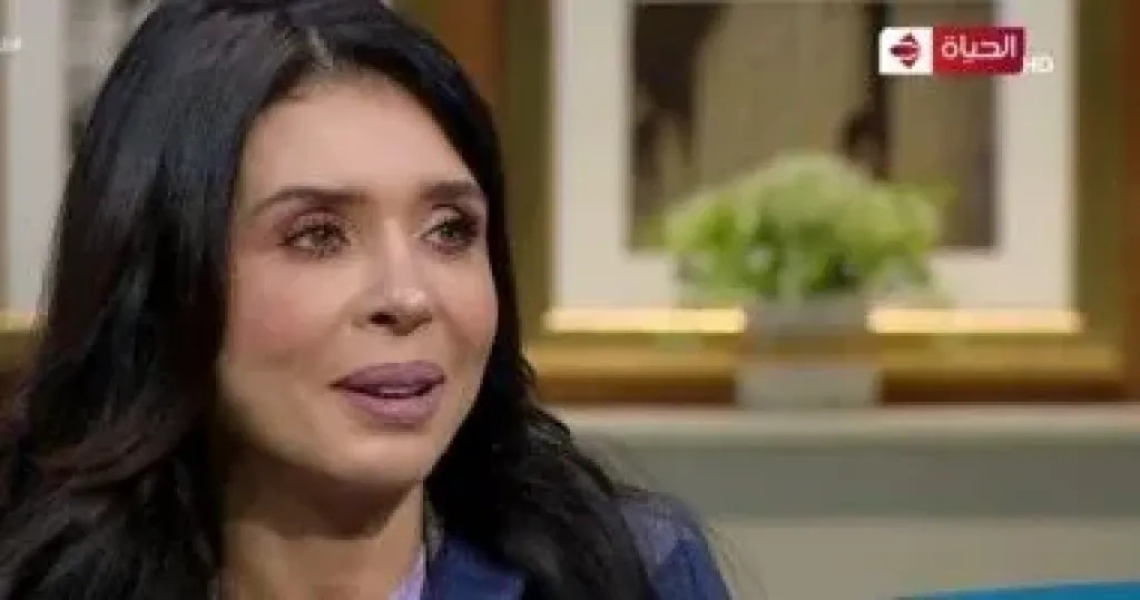 الفنانة دينا تنعي سهير زكي: أستاذتى اللى اتعلمت منها كتير