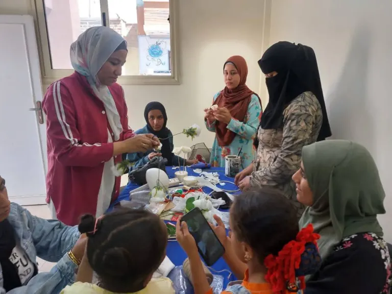 محافظ أسيوط: استمرار الورش الحرفية بأندية الفتاة والمرأة بمراكز الشباب