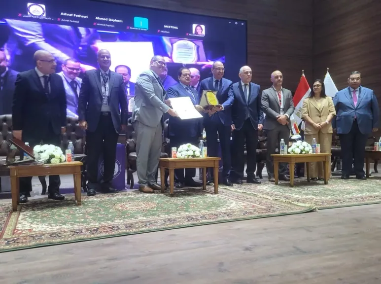 خلال مؤتمر ”الطاقة والقانون”... تكريم الدكتور ماجد الشربيني بجامعة عين شمس