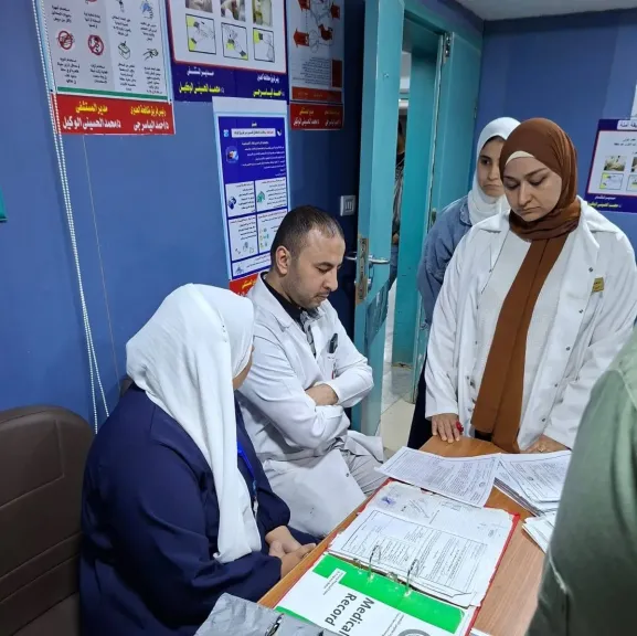 طوارئ فاقوس : فحص بالموجات فوق الصوتية على القلب بالمستشفى