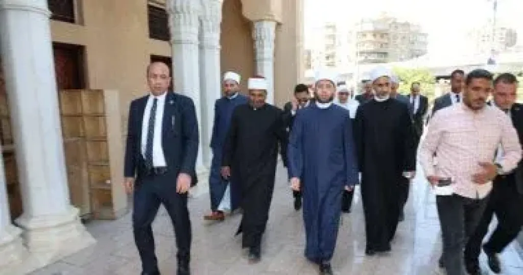وزير الأوقاف يتفقد مسجد يوسف الصحابي ويُوجِّه بتطوير ملحقه