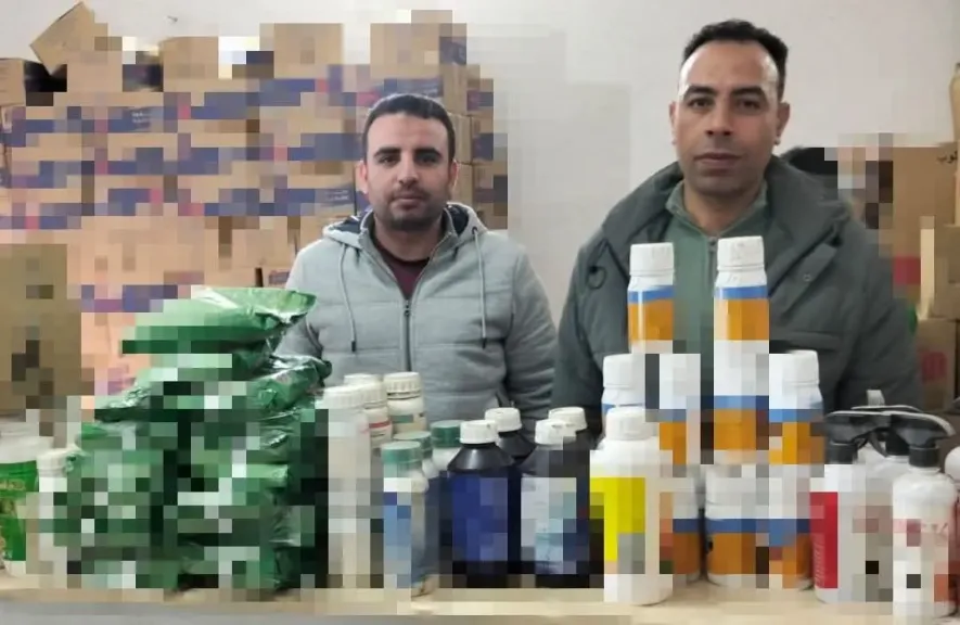 ضبط 10 أطنان نخاله و 2400 كيلو لحوم مجهولة المصدر بكفر الدوار