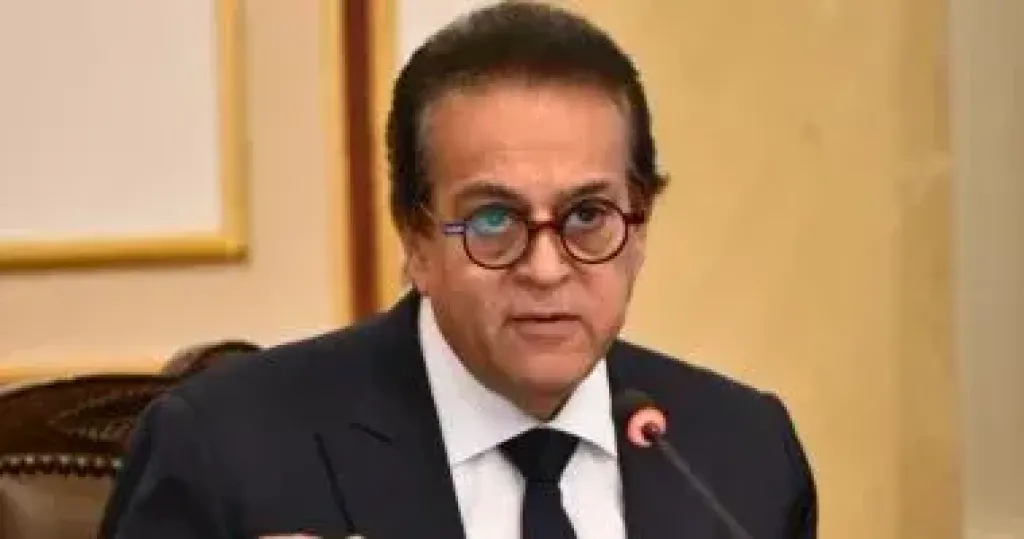 وزير الصحة : استمرار العمل بتراخيص مزاولة مهنة الطب الصادرة في عام 2021 حتى نهاية العام الجاري