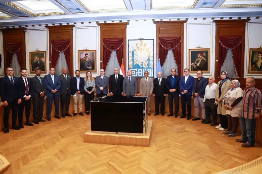 جهاز تنمية المشروعات يتعاون مع محافظة القاهرة لتطوير منطقة عزبة خير الله