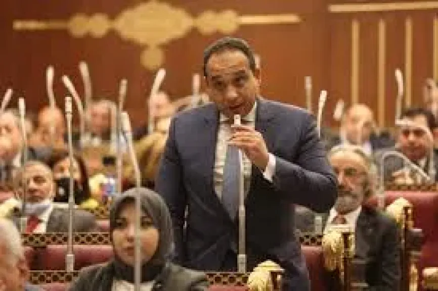 أكمل فاروق يحذر من تفاقم أزمة المياه والصرف بالبساتين ودار السلام