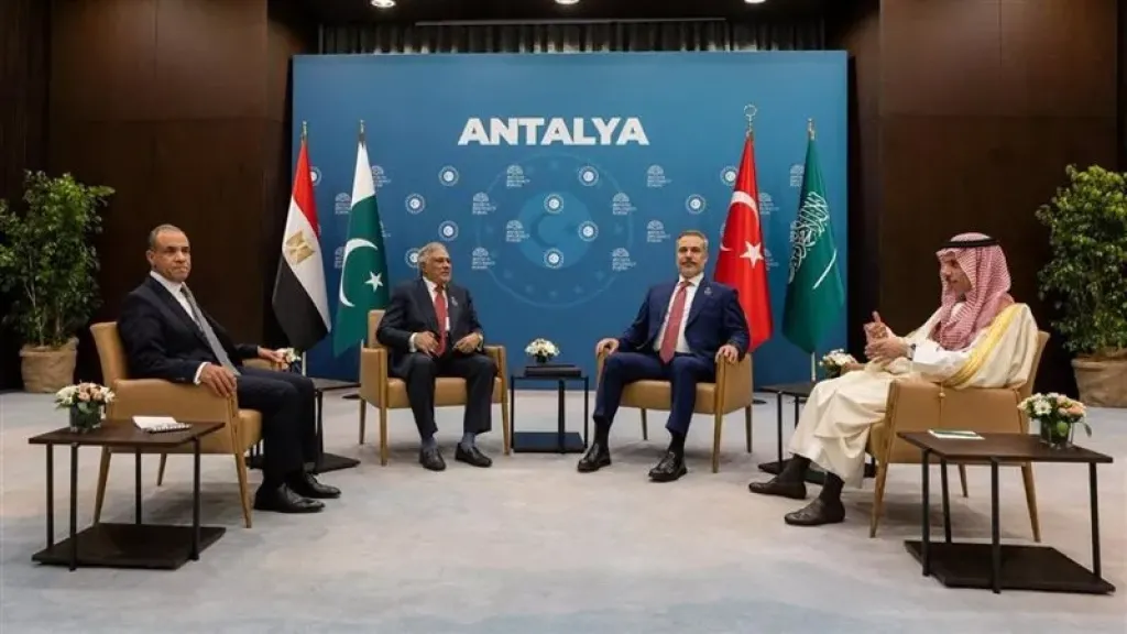 خبير استراتيجي: تحالف عربي تركي باكستاني يقترب وتل أبيب تراقب بقلق