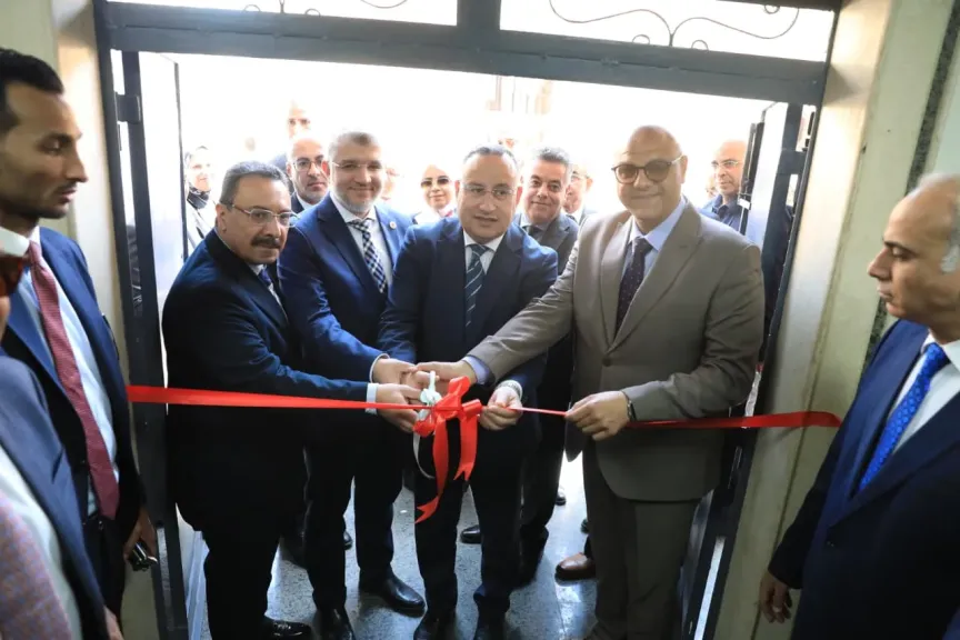 وزير التعليم العالي يفتتح مشروعات صحية بجامعة الإسكندرية بتكلفة 632 مليون جنيه