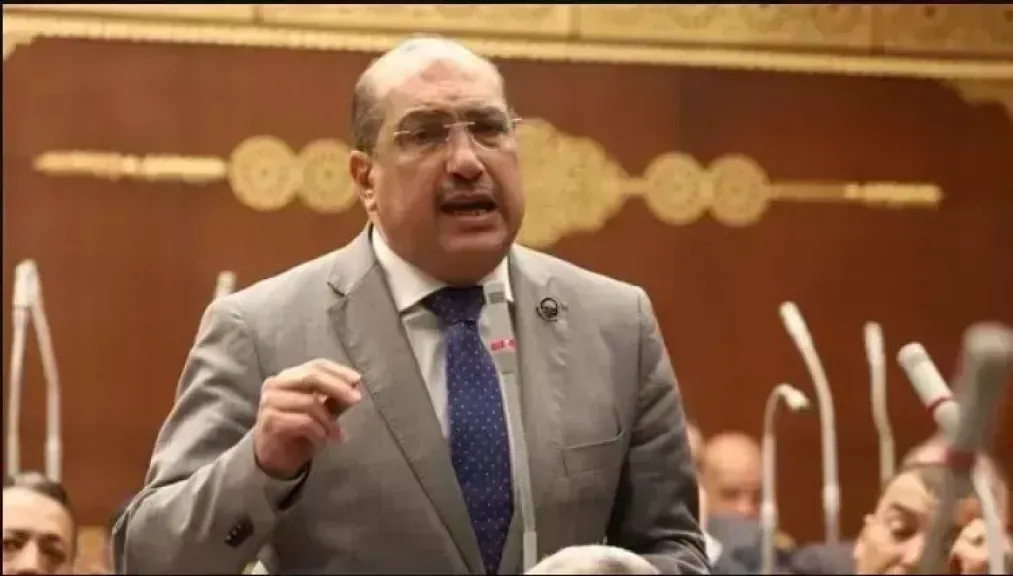 النائب إيهاب وهبة: تعدد نماذج الامتحانات فى الثانوية العامة الحل الحاسم للقضاء على الغش ونظام البكالوريا يخفف الضغط عن الطلاب