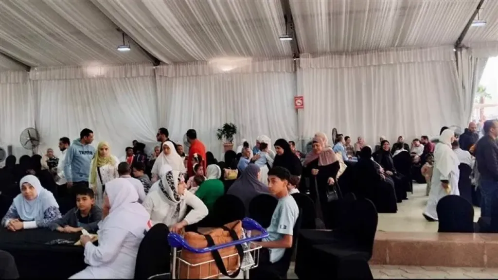 مطار القاهرة يوفر خيمة للحجاج بالصالة الموسمية