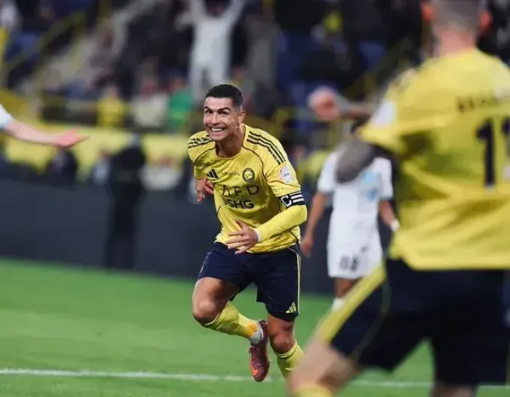 النصر والهلال في مواجهة تحدد مصير لقب الدوري السعودي
