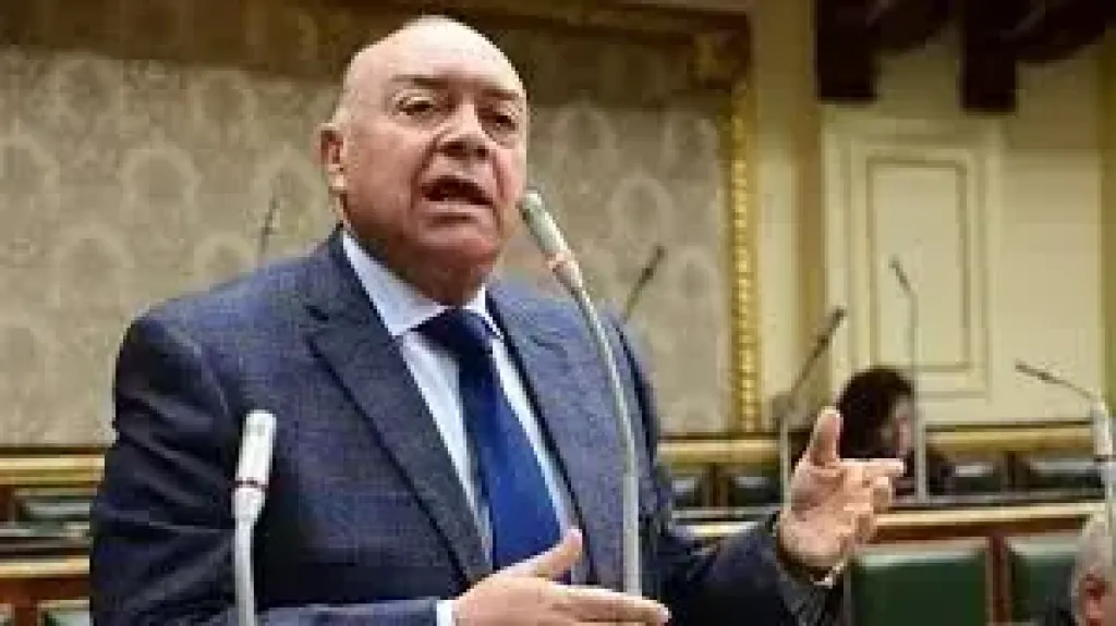رئيس نقل النواب يعلن دعم اللجنة لهيئة قناة السويس في مواجهة حجم التحديات
