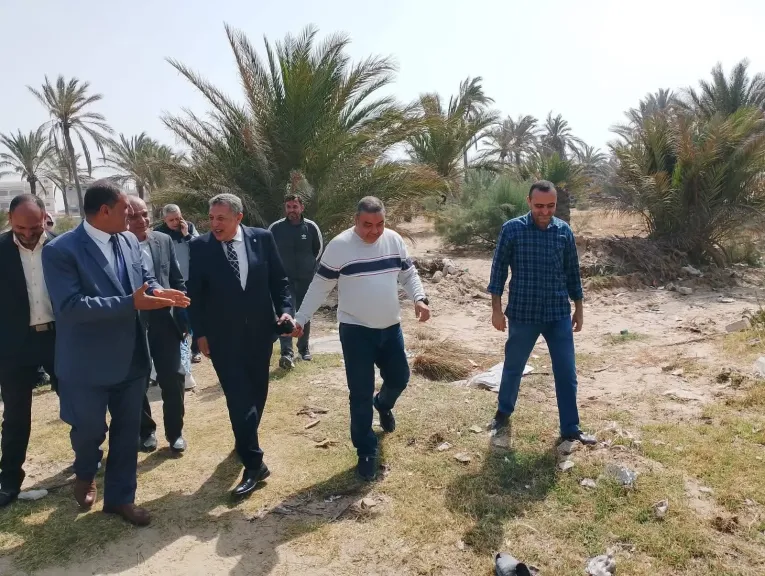 مدير تعليم البحيرة يتابع التوسع فى إنشاء المدارس بإدكو ورشيد لخفض الكثافات وإنهاء نظام الفترتين