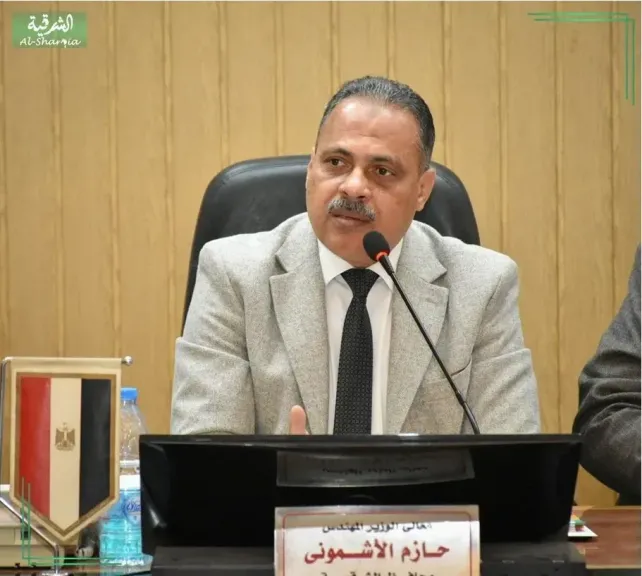 ضبط 2545 لتر مواد بترولية و5250 متر قماش مجهول المصدر بحملات تموينية بالشرقية