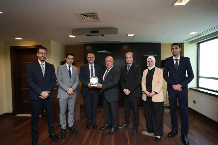 البنك الأهلي المصري يحتفظ للعام الثالث عشربشهادة الامتثال والتوافق مع معاییر متطلبات هيئتي الفيزا والماستر كارد