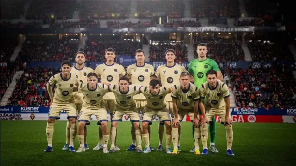 يويفا يعاقب برشلونة بسبب أحداث مباراة أتلتيكو مدريد
