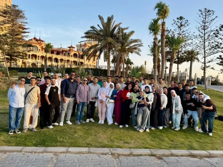 جامعة أسيوط الأهلية تطلق أولى رحلات التخرج.. تجربة تجمع الترفيه والانتماء