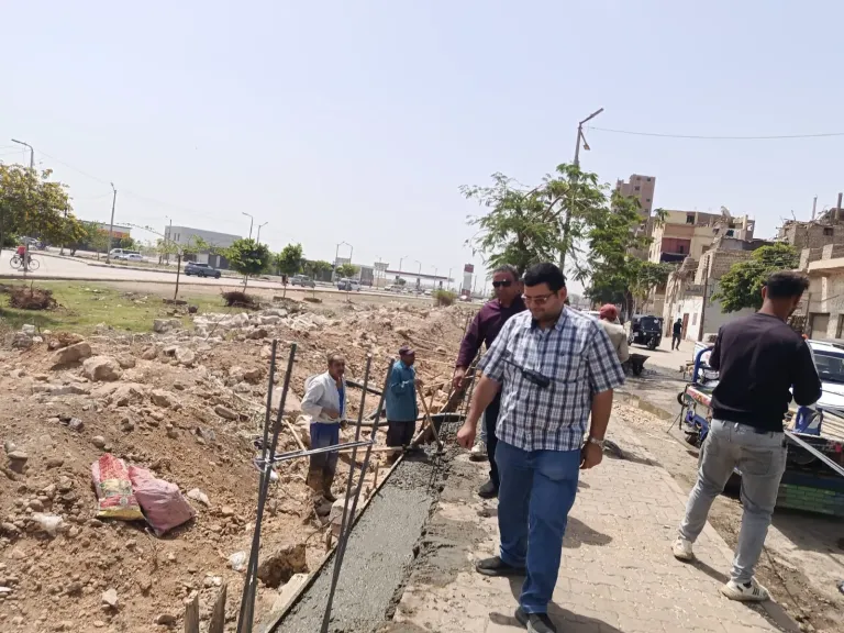 محافظ أسيوط: استمرار أعمال التطوير والتجميل بميدان الوليدية في حي شرق