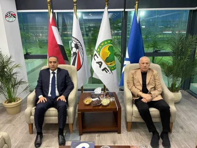 أبو ريدة يستقبل وزير الشباب والرياضة الجزائري