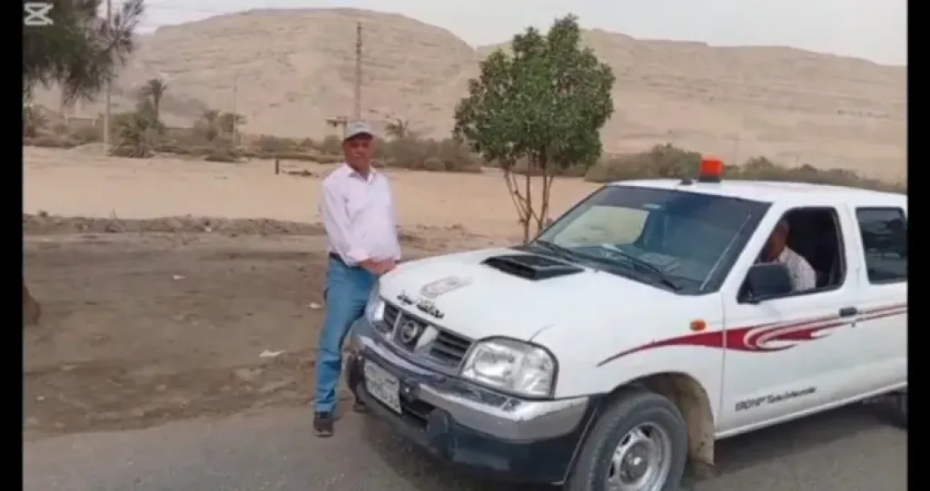 رئيس مركز ومدينة أسيوط يقود حملة نظافة مكبرة بقرية ”ريفا”