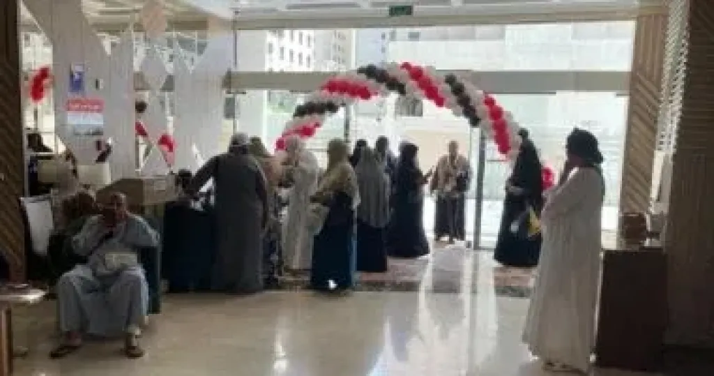 حافلات خاصة وغرف مجهزة.. رئيس بعثة الحج يكشف خطة رعاية الحجاج حتى النفرة