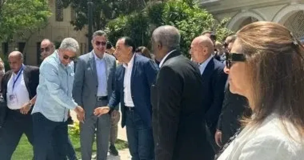رئيس الوزراء يبدأ جولته بالقاهرة بتفقد قصر الأميرة نعمة الله توفيق