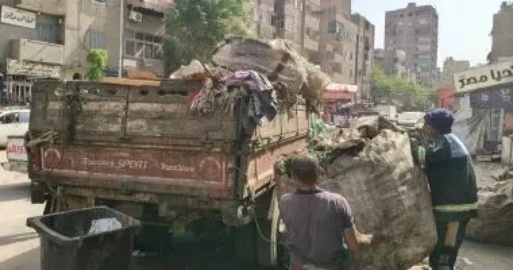 محافظ الجيزة يوجه بإعفاء نائب رئيس حى العمرانية بعد رصد قصور فى النظافة