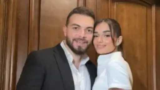 ملك أحمد زاهر تتصدر التريند بصور رومانسية مع خطيبها