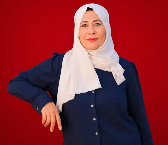 الصحفية كريمة موسى تكتب الفنان يحيى الفخراني يرد ..الجلبيه الصعيدى اصل واصاله المصريين