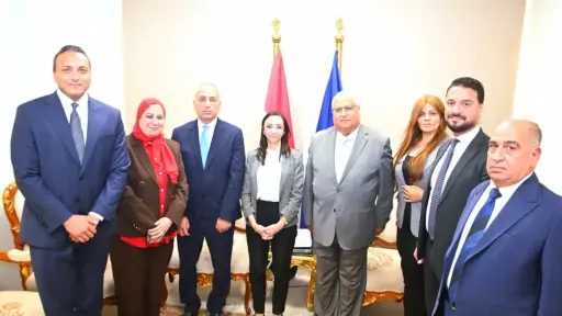 محافظ البحيرة تبحث مع الرئيس التنفيذي للبنك الزراعي دعم الاستثمار الزراعي وتطوير النقل الجماعي