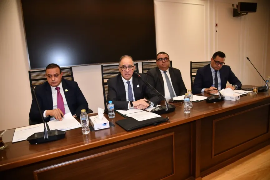 ”إسكان النواب” توصي بإعداد دراسة لضم العلاوات وتطبيق الحد الأدنى للأجور للعاملين بمياه الشرب والصرف الصحي