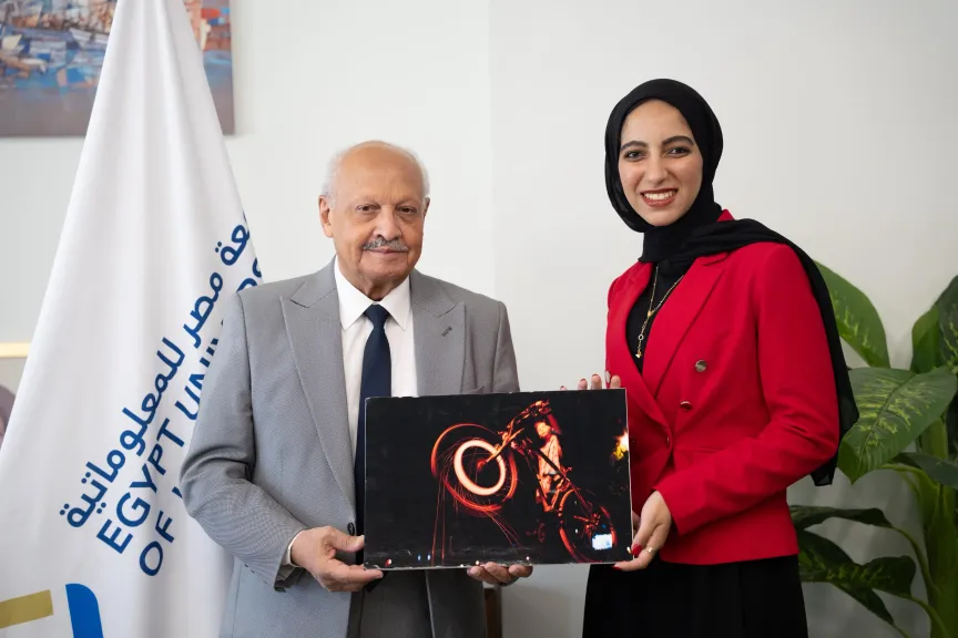 جامعة مصر للمعلوماتية تفوز بالمركز الأول في مسابقة الفنون التشكيلية بمهرجان ابداع لشباب الجامعات