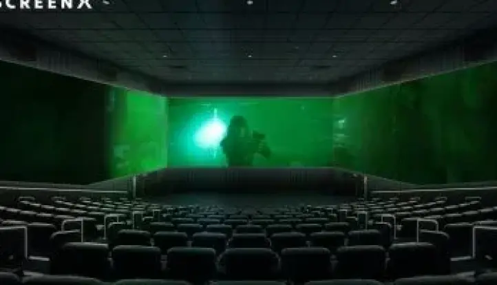 فيلم «سفن دوجز» يدخل التاريخ كأول فيلم عربي يُعرض بتقنية ScreenX