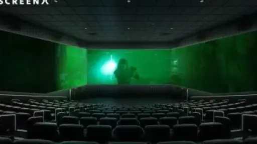 فيلم «سفن دوجز» يدخل التاريخ كأول فيلم عربي يُعرض بتقنية ScreenX