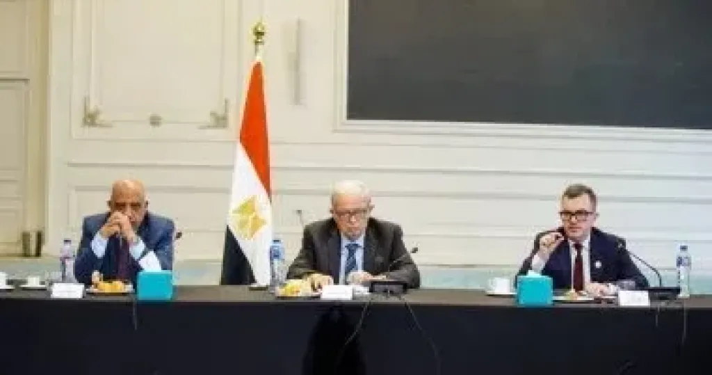 وزير التخطيط يفتتح جلسة مشاورات رفيعة المستوى مع مجموعة البنك الدولي
