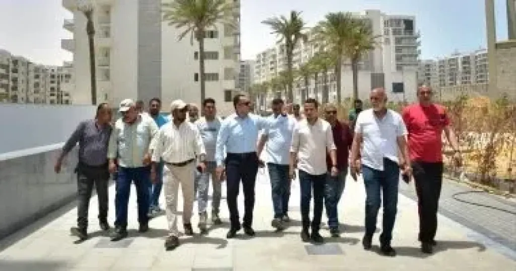 وزيرة الإسكان تتابع موقف تنفيذ المشروعات بمدينة العلمين الجديدة والقرى السياحية