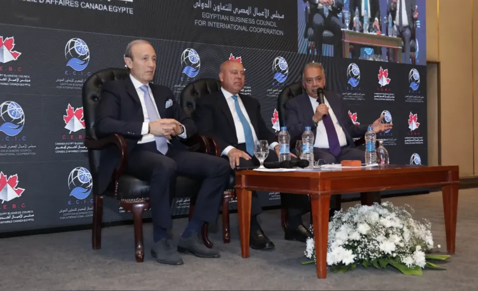 ( صور ) وزير النقل يكشف حقائق تمويل مشروع المونوريل.. وخطة تحويل مصر إلى مركز إقليمي ودولي للتجارة والنقل واللوجستيات