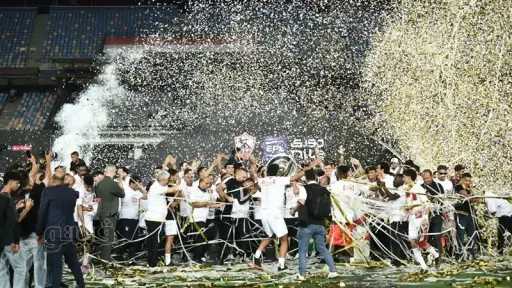 شاهد، كيف احتفل لاعبو الزمالك بدرع الدوري الممتاز